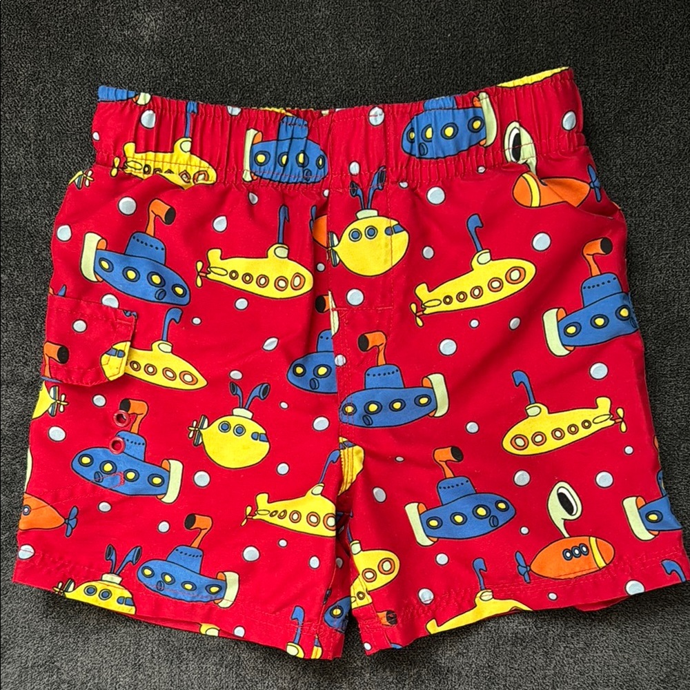 Submarine print swim trunks